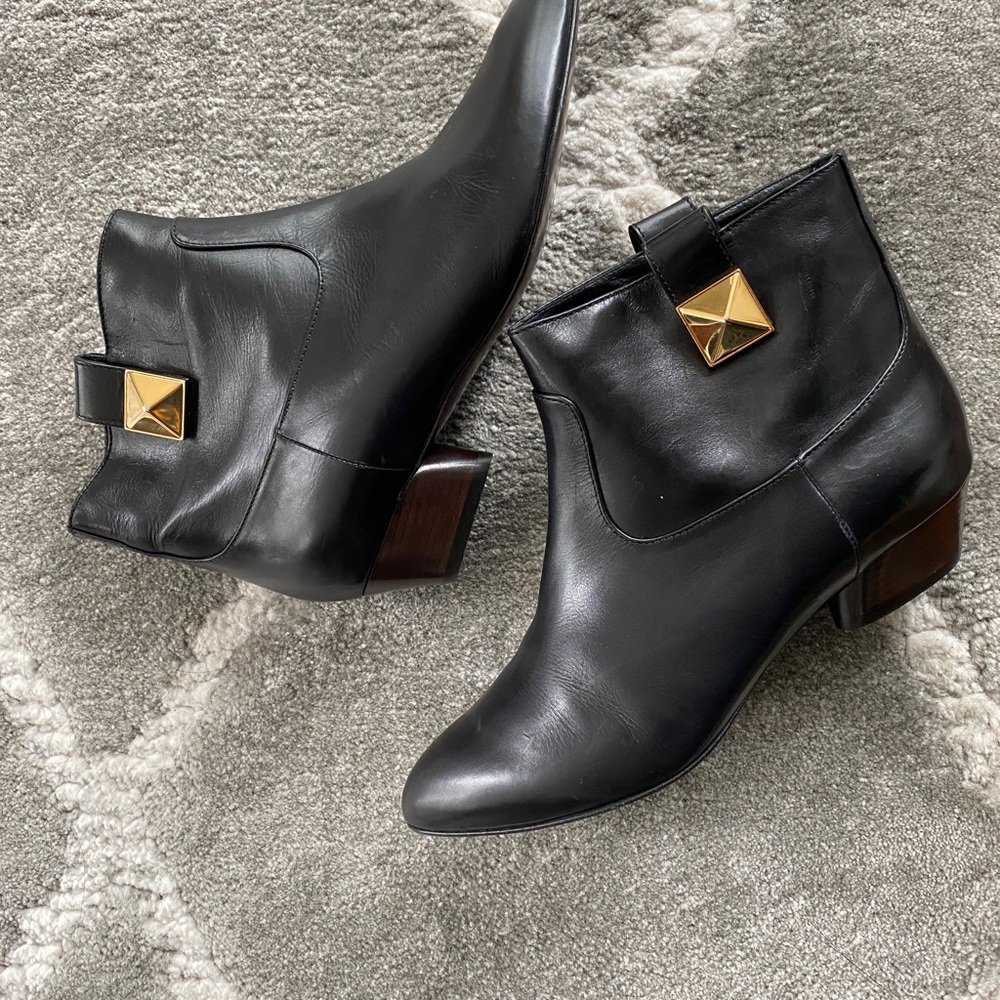 Brand New Marc Jacobs Booties size 37.5